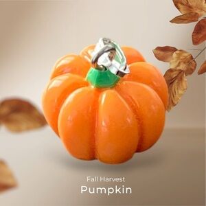 Charming Pumpkin Pendant Necklace in Orange